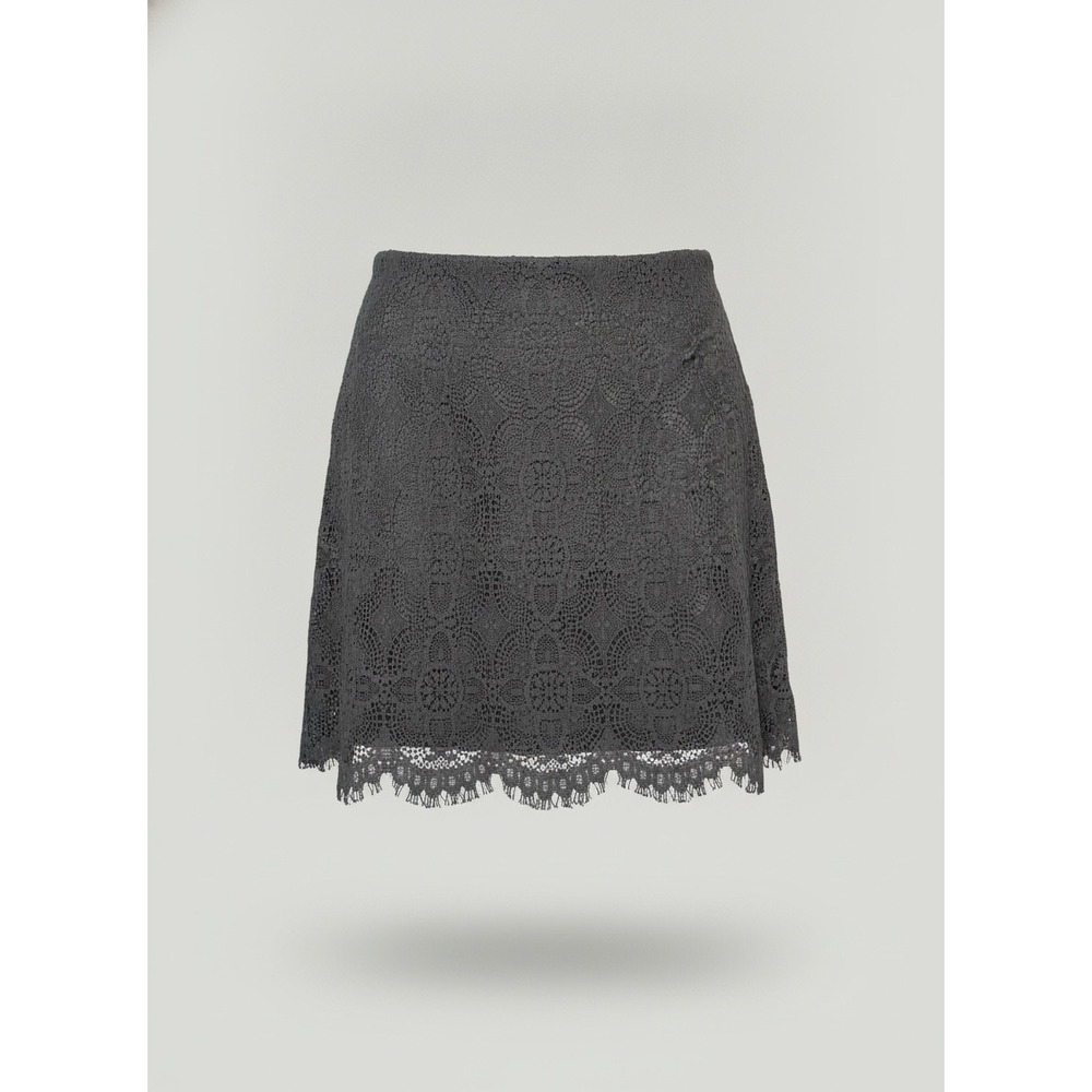 Club Monaco Black Floral Lace Mini Skirt Eyelash Fringe Hem Size 6